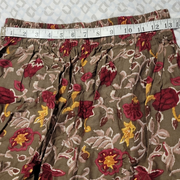 Vtg 90s Rayon Shorts - Jaydn T San Francisco - Size Small - patterned shorts - Picture 3 of 4